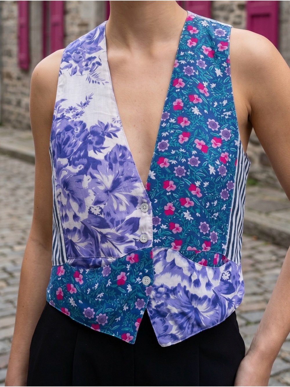 Vintage 80’s 90’s SORREL International Multi-Color Floral Patchwork Vest Sz M
